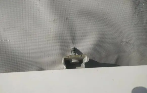 Tailgate/trunk/boot hinge