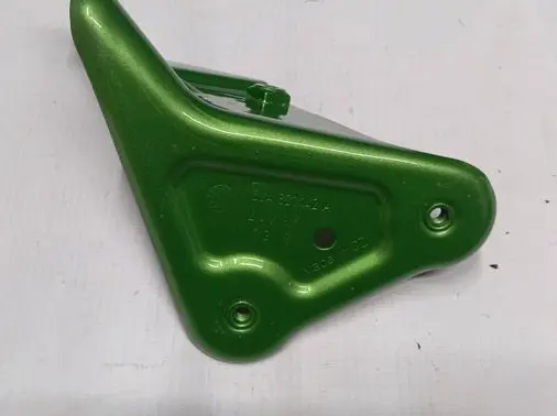 Skoda Rapid (NH) Fender mounting bracket 5JA821142A 4L187