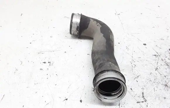 Volkswagen Jetta V Intercooler hose/pipe