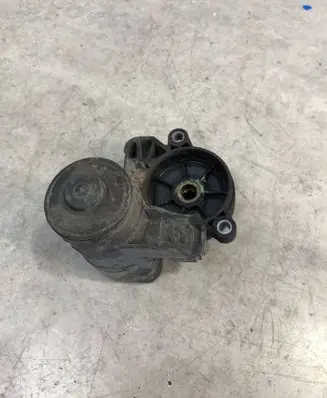 Volkswagen PASSAT B8 Hand brake/parking brake motor 3Q0615406