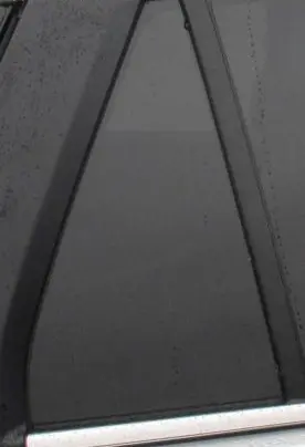 Suzuki SX4 S-Cross Rear vent window glass 