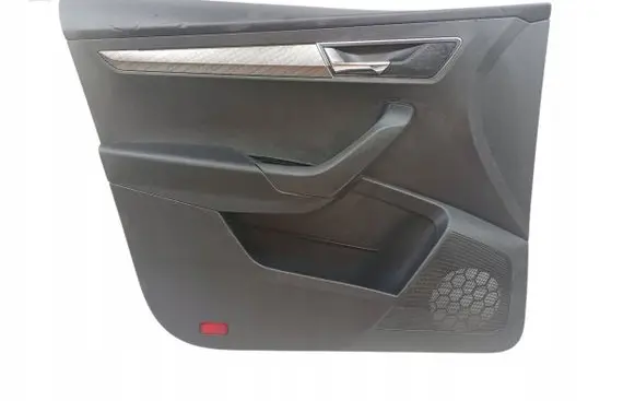 Skoda Karoq Front door card panel trim
