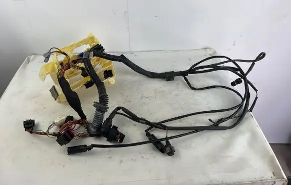 BMW 5 E60 E61 Engine installation wiring loom