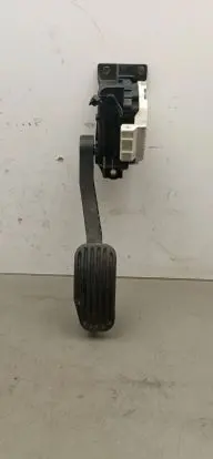 Volvo S70 V70 V70 XC Accelerator throttle pedal 00776920 9209746 PB1F0F33