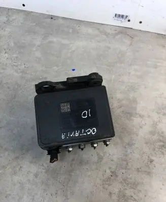 Skoda Octavia Mk3 (5E) ABS Pump 3Q0907379T 3Q0614517T
