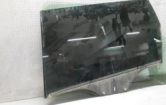 SsangYong Rexton Rear door window glass