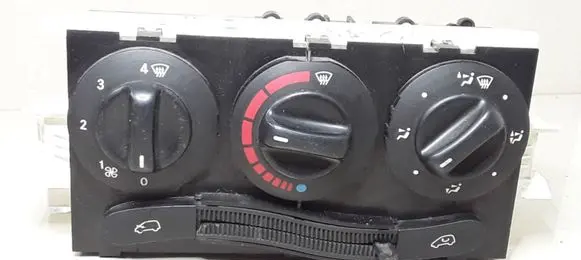 Mercedes-Benz A W168 Climate control unit 1688300385 Q132300