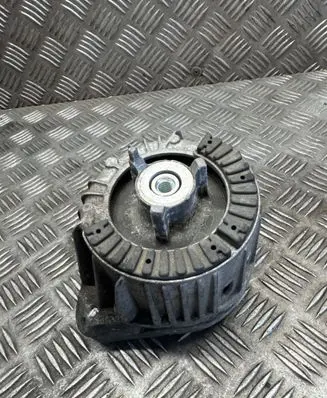 Mercedes-Benz SLK R172 Engine mount bracket A1722401417 3618789