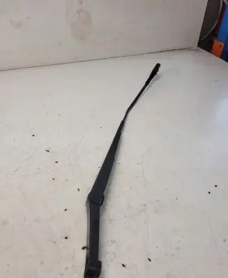 Audi A1 Front wiper blade arm 8X1955408A