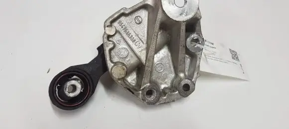 Citroen C5 Engine mount bracket 9647646380