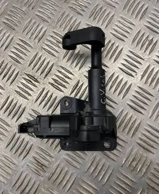 Chrysler Voyager Vent window/glass motor 04717607AB
