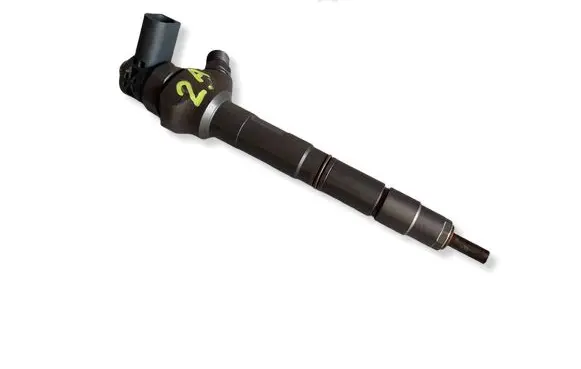 Skoda Octavia Mk3 (5E) Fuel injector 04L130277G 0445110477 7ZHR354