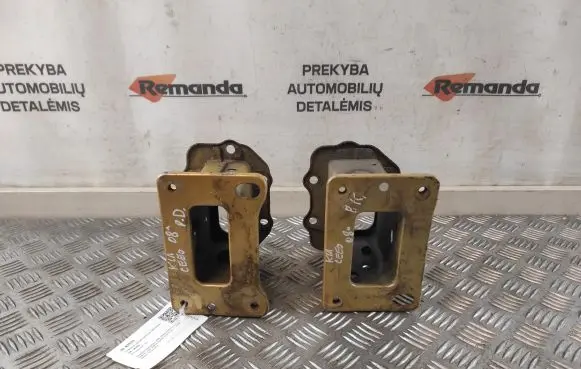 KIA Ceed Front bumper shock/impact absorber 