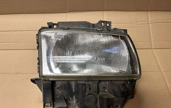 Volkswagen Multivan T4 Headlight/headlamp 67723380 701041010L