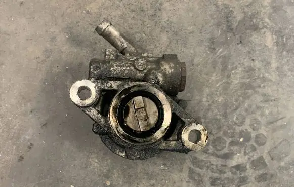 Fiat Ducato Power steering pump 504243641