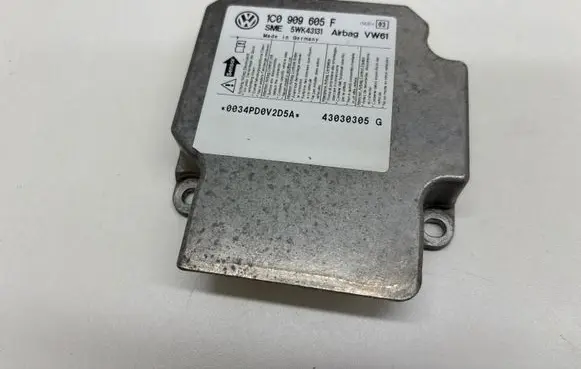 Volkswagen Bora Airbag control unit/module 1C0909605F