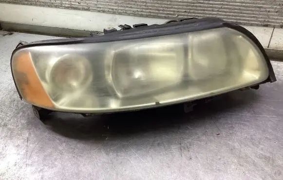 Volvo V70 Headlight/headlamp 30648209 89009287