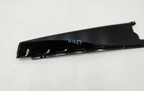 Porsche Macan (95B) Other sill/pillar trim element 95B853352G