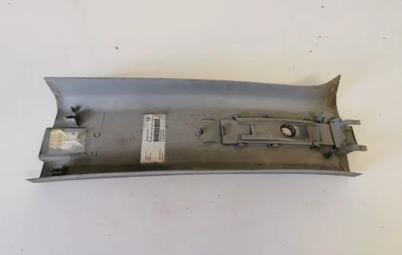 Mercedes-Benz Vito Viano W639 Seat belt trim A6396906953