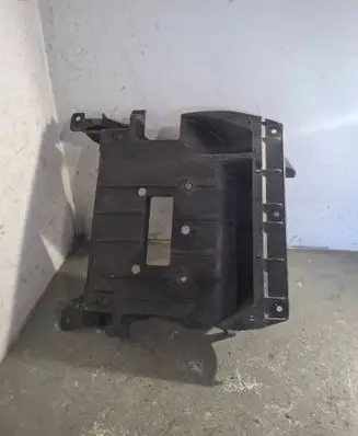 Porsche Macan (95B) Engine splash shield/under tray 95B825370H