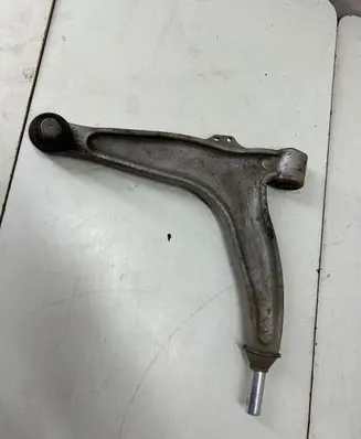 Opel Vectra C Front lower control arm/wishbone
