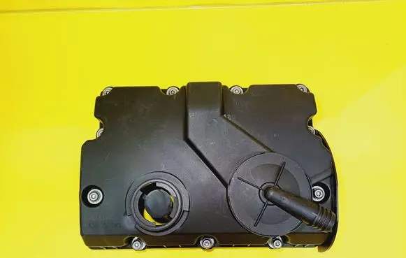 Skoda Fabia Mk1 (6Y) Rocker cam cover 045103475C