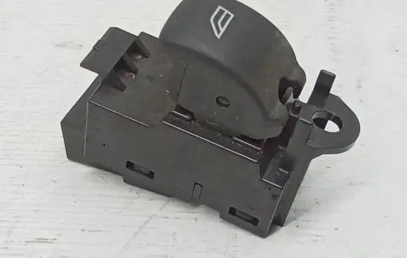 Volvo V70 Electric window control switch 31272006 10W156
