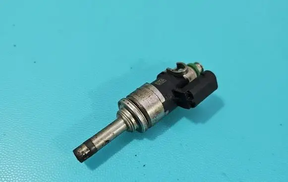 Ford Focus Fuel injector DS7G9F593EA IMPRK1564002