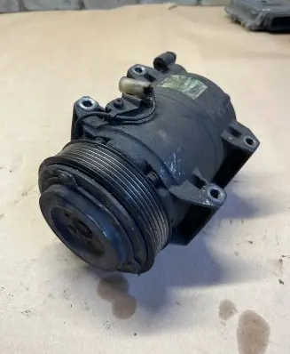Volvo XC70 Air conditioning (A/C) compressor (pump) P30761388 6900S38287 6908588287