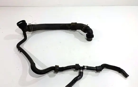 Volkswagen PASSAT B8 Engine coolant pipe/hose 5Q0122101CM