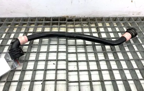 Tesla Model Y Engine coolant pipe/hose 
