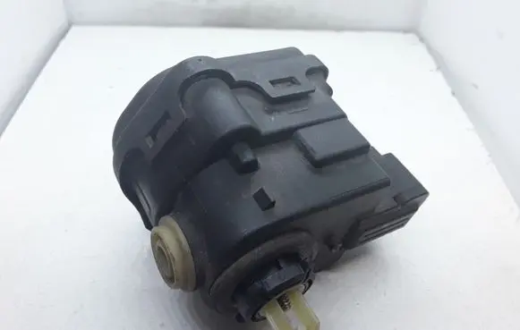 Renault Laguna II Headlight level adjustment motor 8200006664 00816400