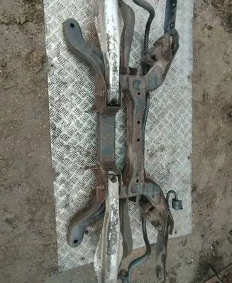 Opel Insignia A Rear axle beam 