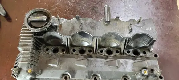 Mazda 6 Rocker cam cover R2AA10220 S5209