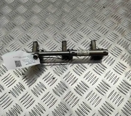 Jaguar XJ X351 Fuel main line pipe DX239G802AA