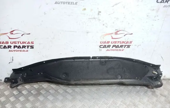 Nissan Qashqai Other engine bay part
