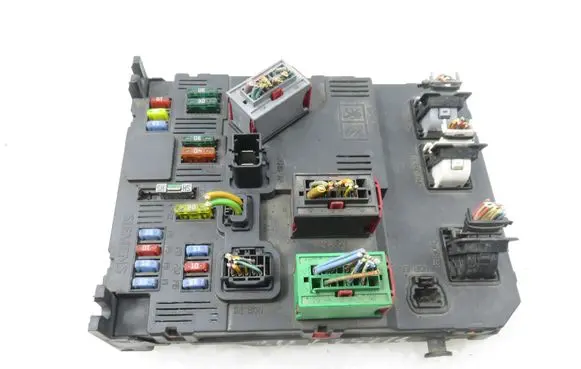Peugeot Partner Central body control module 9652474680