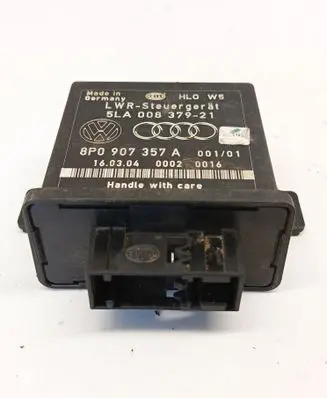 Audi A3 S3 8P Light module LCM 8P0907357A 5LA00837921 00020016
