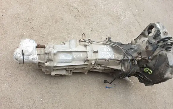 Subaru Legacy Manual 5 speed gearbox 5JTY757XRAAB FM9