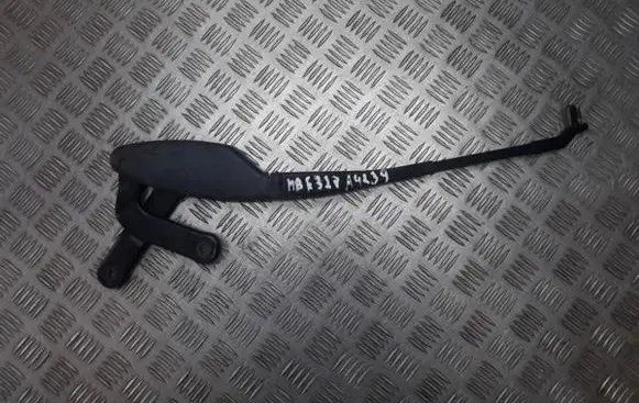 Mercedes-Benz E W211 Front wiper blade arm a2118240149 4585