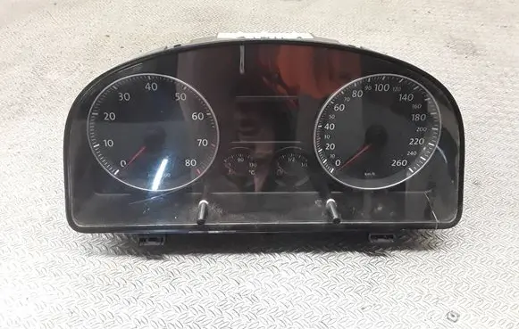 Volkswagen Touran I Speedometer (instrument cluster) 1T0920860F V3354110