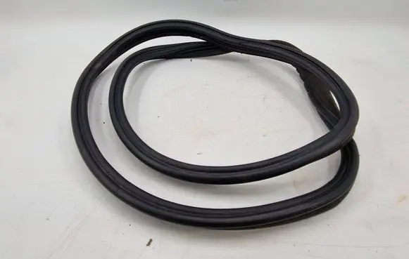Mini One - Cooper F56 F55 Trunk rubber seal (body) 7318868