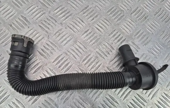 BMW 3 E90 E91 other engine part 7558555