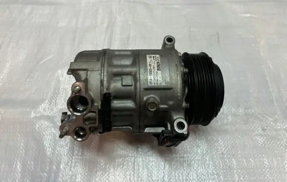 Jaguar E-Pace Air conditioning (A/C) compressor (pump) CPLA19D629BH