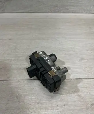 BMW 3 F30 F35 F31 Turbine electric control actuator 4933519411 6NW01043004