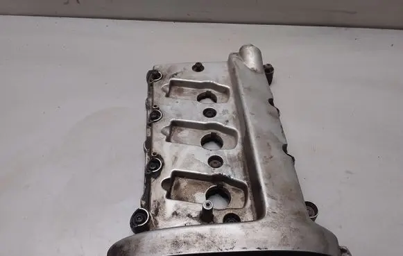 Audi A6 S6 C5 4B Rocker cam cover 06C103472