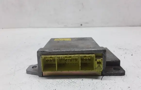 Mazda Premacy Airbag control unit/module C17657K30B