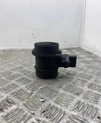 Skoda Fabia Mk1 (6Y) Mass air flow meter 038906461B 0281002531