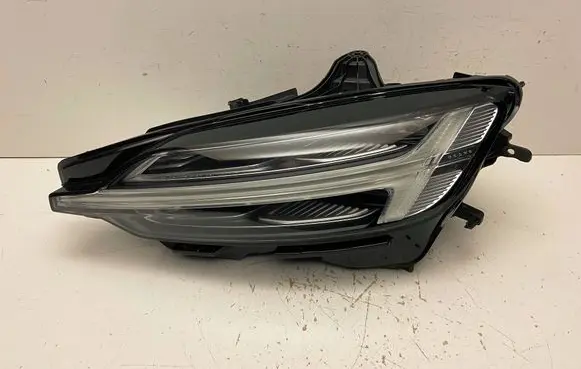 Volvo V60 Headlight/headlamp 32228809 T00028127
