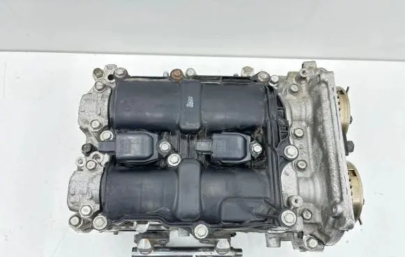 Subaru Outback (BT) Engine head 13277AA48 C22699507 9808N1